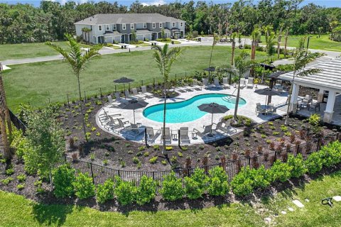 Townhouse in Sarasota, Florida 2 bedrooms, 109.62 sq.m. № 2391539 - photo 29