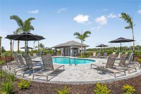 Townhouse in Sarasota, Florida 2 bedrooms, 109.62 sq.m. № 2391539 - photo 27