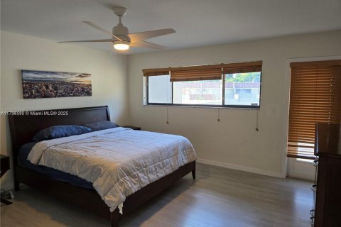 Townhouse in Plantation, Florida 3 bedrooms, 202.06 sq.m. № 1863998 - photo 24
