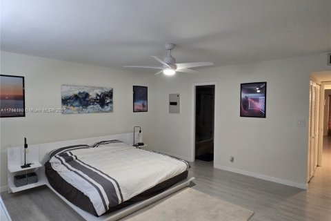 Townhouse in Plantation, Florida 3 bedrooms, 202.06 sq.m. № 1863998 - photo 19