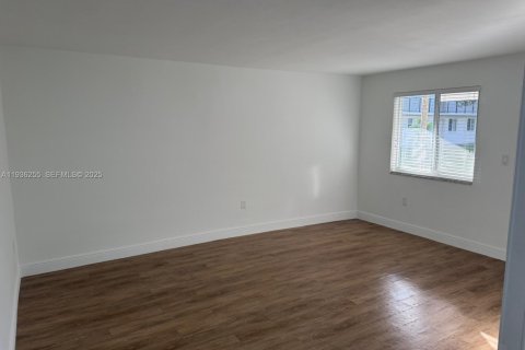 Apartment in Miami, Florida 1 bedroom, 62.71 sq.m. № 1994421 - photo 4