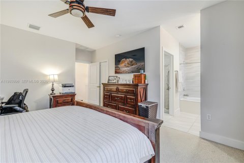 Купить таунхаус в Майами, Флорида 3 спальни, 154.22м2, № 2055817 - фото 12