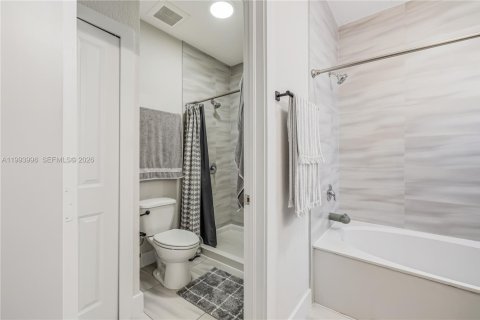 Купить таунхаус в Майами, Флорида 3 спальни, 154.22м2, № 2055817 - фото 16