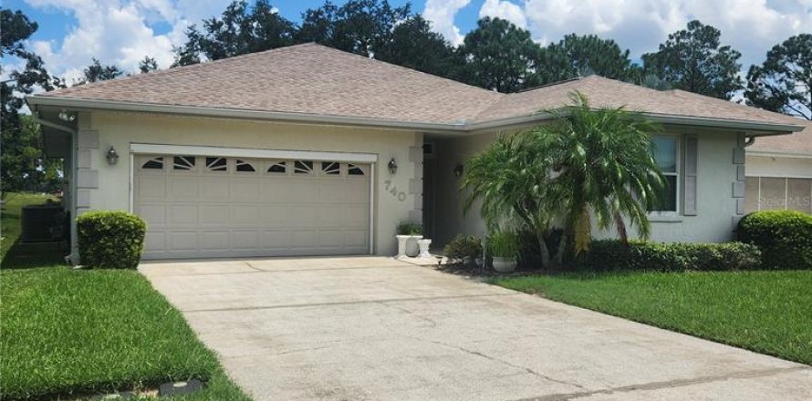 House in Winter Haven, Florida 3 bedrooms, 198.44 sq.m. № 1853563