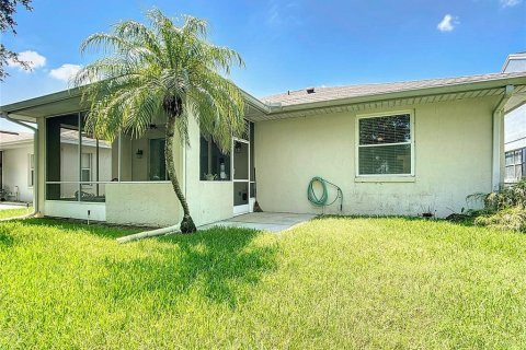 House in Winter Haven, Florida 3 bedrooms, 198.44 sq.m. № 1853563 - photo 6