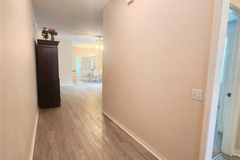 House in Winter Haven, Florida 3 bedrooms, 198.44 sq.m. № 1853563 - photo 9
