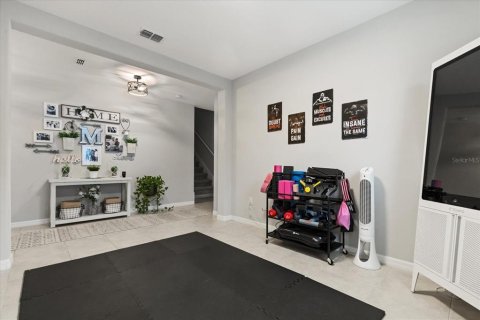 House in Tampa, Florida 6 bedrooms, 312.34 sq.m. № 1805501 - photo 5