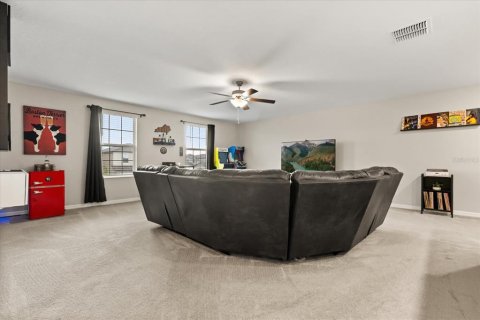 House in Tampa, Florida 6 bedrooms, 312.34 sq.m. № 1805501 - photo 14
