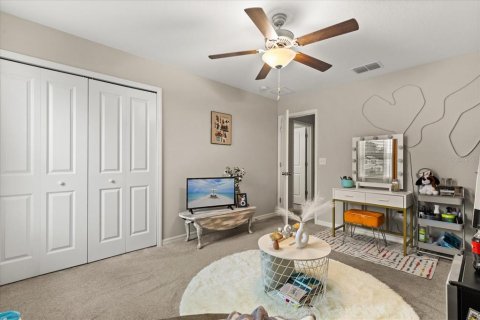 House in Tampa, Florida 6 bedrooms, 312.34 sq.m. № 1805501 - photo 22