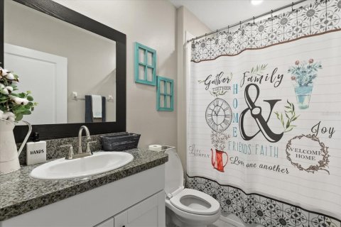 House in Tampa, Florida 6 bedrooms, 312.34 sq.m. № 1805501 - photo 4