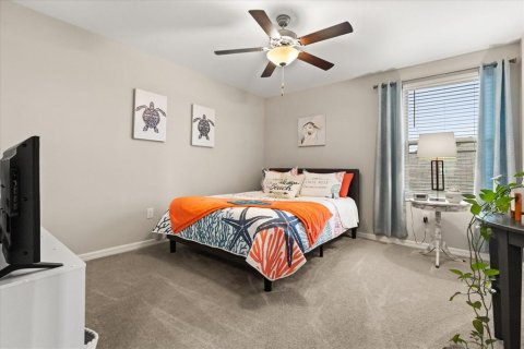 House in Tampa, Florida 6 bedrooms, 312.34 sq.m. № 1805501 - photo 18