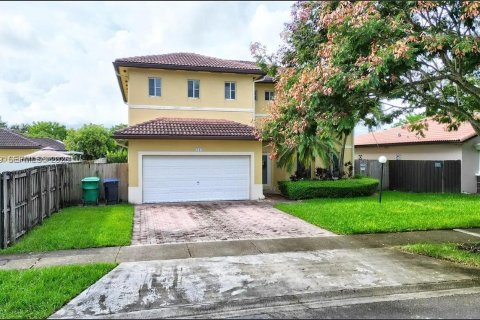 Casa en Miami, Florida 3 dormitorios, 253.34 m2 № 2002101