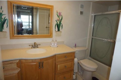 Copropriété à louer à Saint Petersburg, Floride: 2 chambres, 103.12 m2 № 1688114 - photo 19