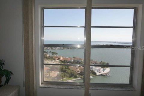 Copropriété à louer à Saint Petersburg, Floride: 2 chambres, 103.12 m2 № 1688114 - photo 18