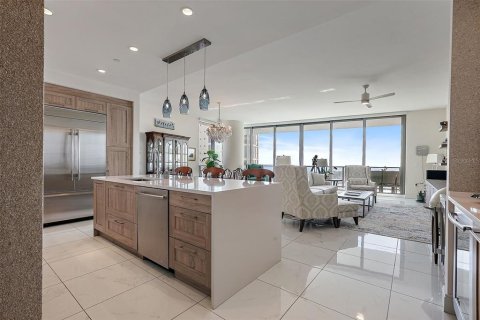 Condominio en venta en Saint Petersburg, Florida, 3 dormitorios, 229.93 m2 № 1614642 - foto 8