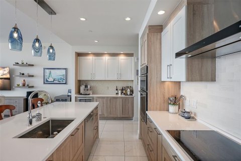 Condominio en venta en Saint Petersburg, Florida, 3 dormitorios, 229.93 m2 № 1614642 - foto 4