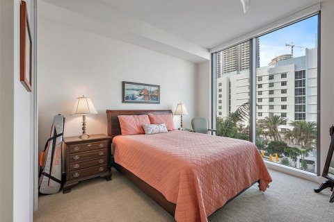Condominio en venta en Saint Petersburg, Florida, 3 dormitorios, 229.93 m2 № 1614642 - foto 27