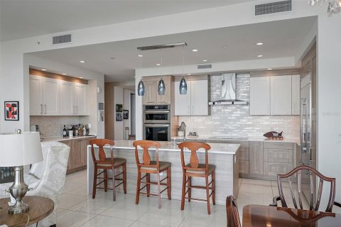 Condominio en venta en Saint Petersburg, Florida, 3 dormitorios, 229.93 m2 № 1614642 - foto 6