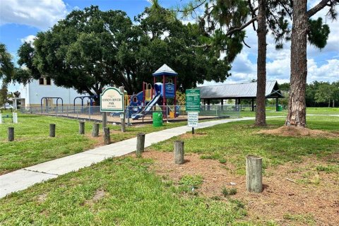 House in Tampa, Florida 3 bedrooms, 82.5 sq.m. № 1810882 - photo 15
