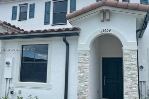Villa ou maison à louer à Homestead, Floride: 3 chambres, 123.37 m2 № 1938076 - photo 2