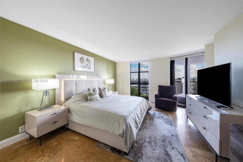 Купить кондоминиум в Майами, Флорида 2 спальни, 117.8м2, № 2430099 - фото 15