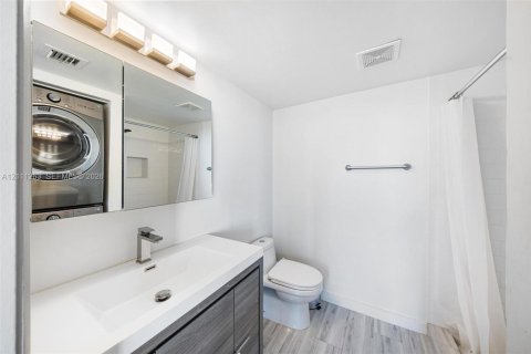Купить кондоминиум в Майами, Флорида 2 спальни, 117.8м2, № 2430099 - фото 12