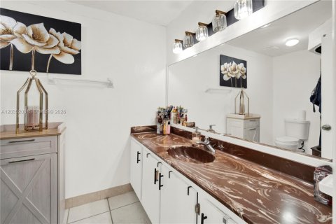 Copropriété à vendre à Miami, Floride: 3 chambres, 171.87 m2 № 2084821 - photo 16