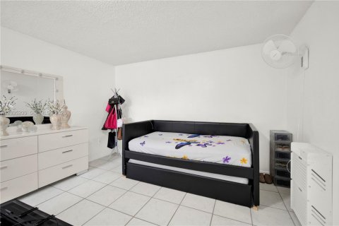 Copropriété à vendre à Miami, Floride: 3 chambres, 171.87 m2 № 2084821 - photo 14