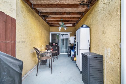 Copropriété à vendre à Miami, Floride: 3 chambres, 171.87 m2 № 2084821 - photo 3