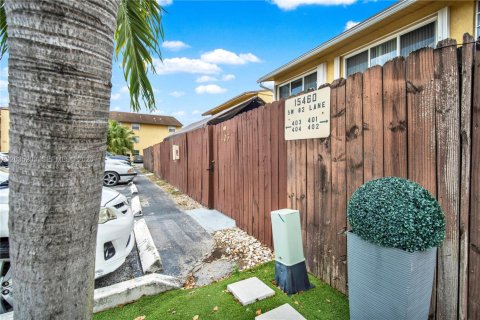 Condo à Miami, Floride, 3 chambres  № 2084821