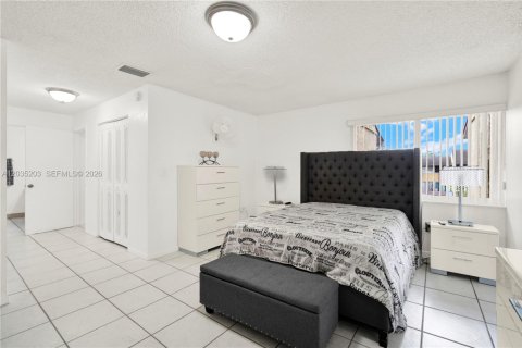 Copropriété à vendre à Miami, Floride: 3 chambres, 171.87 m2 № 2084821 - photo 13