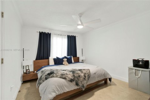 Touwnhouse à vendre à Miami, Floride: 2 chambres, 94.76 m2 № 2084276 - photo 16