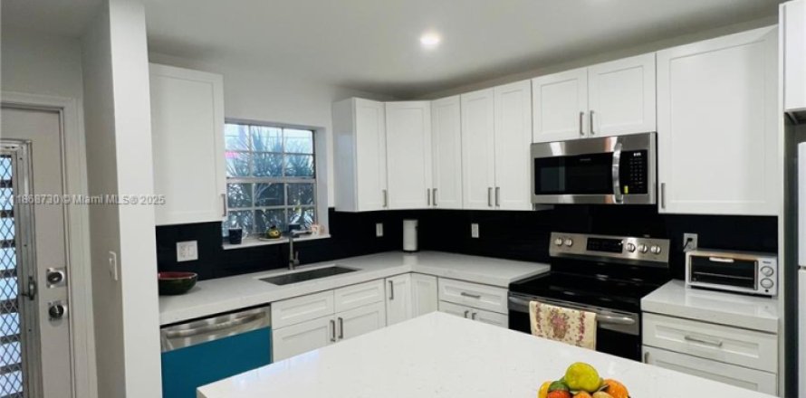 Condominio en Lighthouse Point, Florida, 2 dormitorios  № 1979354