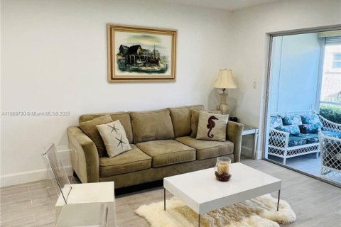 Condominio en venta en Lighthouse Point, Florida, 2 dormitorios, 92.9 m2 № 1979354 - foto 4