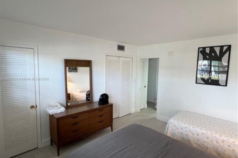 Condominio en venta en Lighthouse Point, Florida, 2 dormitorios, 92.9 m2 № 1979354 - foto 8