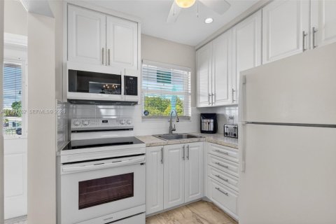 Купить кондоминиум в Помпано-Бич, Флорида 1 спальня, 63.17м2, № 2002088 - фото 5