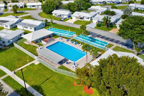 Купить кондоминиум в Помпано-Бич, Флорида 1 спальня, 63.17м2, № 2002088 - фото 24