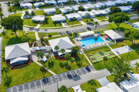 Купить кондоминиум в Помпано-Бич, Флорида 1 спальня, 63.17м2, № 2002088 - фото 25