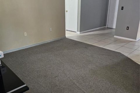 Villa ou maison à vendre à Kissimmee, Floride: 2 chambres, 96.43 m2 № 2223132 - photo 26