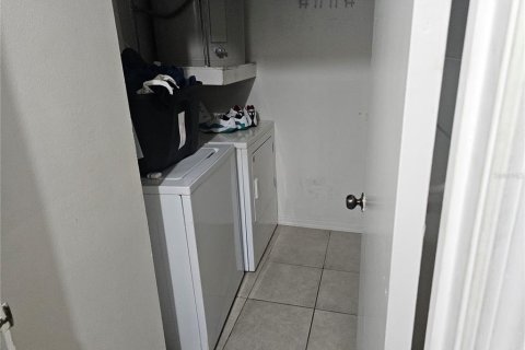 Villa ou maison à vendre à Kissimmee, Floride: 2 chambres, 96.43 m2 № 2223132 - photo 20