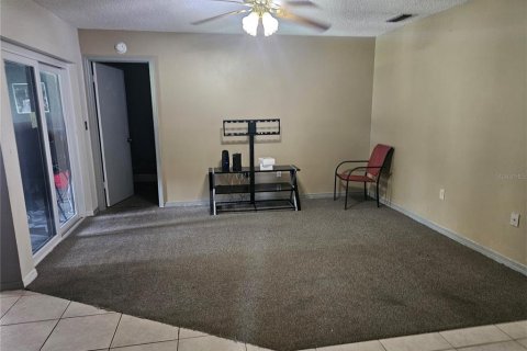 Villa ou maison à vendre à Kissimmee, Floride: 2 chambres, 96.43 m2 № 2223132 - photo 30
