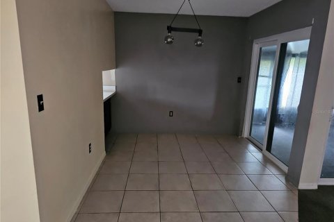 Villa ou maison à vendre à Kissimmee, Floride: 2 chambres, 96.43 m2 № 2223132 - photo 15