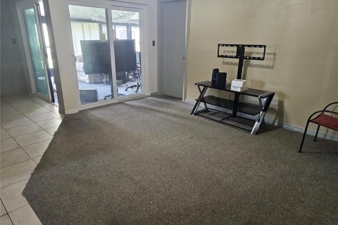 Villa ou maison à vendre à Kissimmee, Floride: 2 chambres, 96.43 m2 № 2223132 - photo 29