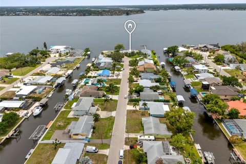 House in Ellenton, Florida 3 bedrooms, 308.71 sq.m. № 2215631 - photo 5