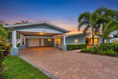 House in Ellenton, Florida 3 bedrooms, 308.71 sq.m. № 2215631 - photo 3