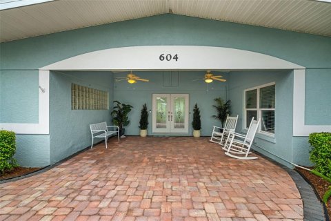 House in Ellenton, Florida 3 bedrooms, 308.71 sq.m. № 2215631 - photo 9