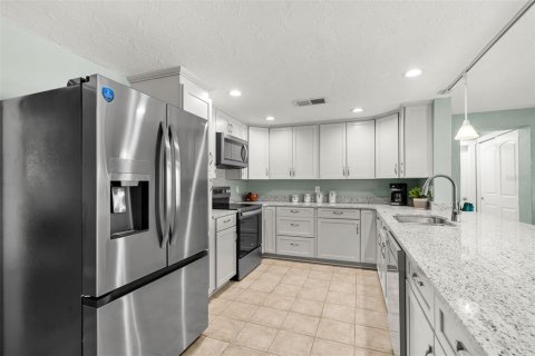House in Ellenton, Florida 3 bedrooms, 308.71 sq.m. № 2215631 - photo 19