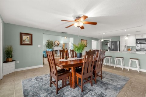 House in Ellenton, Florida 3 bedrooms, 308.71 sq.m. № 2215631 - photo 23
