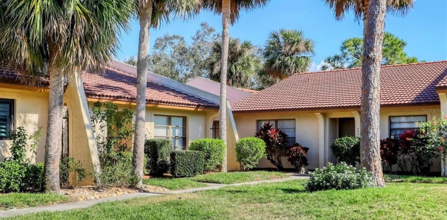 Condo in Sarasota, Florida, 2 bedrooms  № 1562349