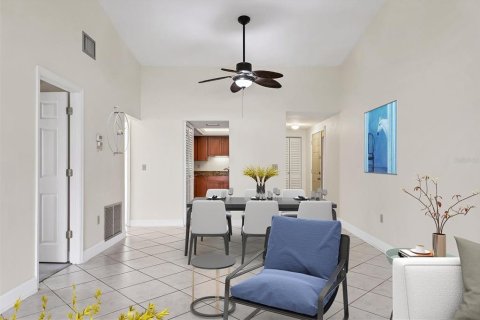 Condo in Sarasota, Florida, 2 bedrooms  № 1562349 - photo 5